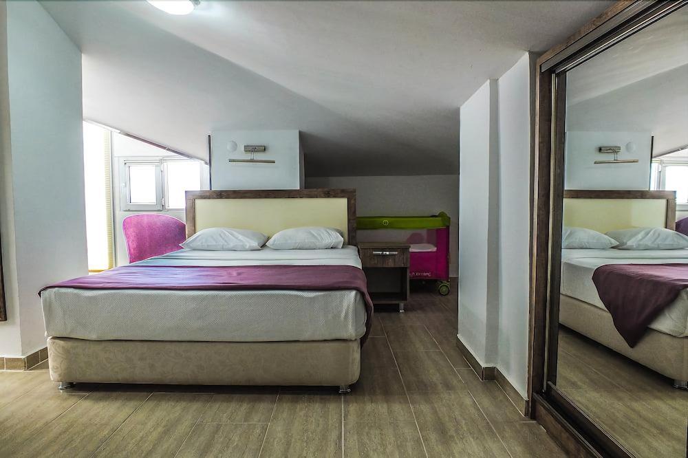 تْشاناكالي Udi Hotel المظهر الخارجي الصورة