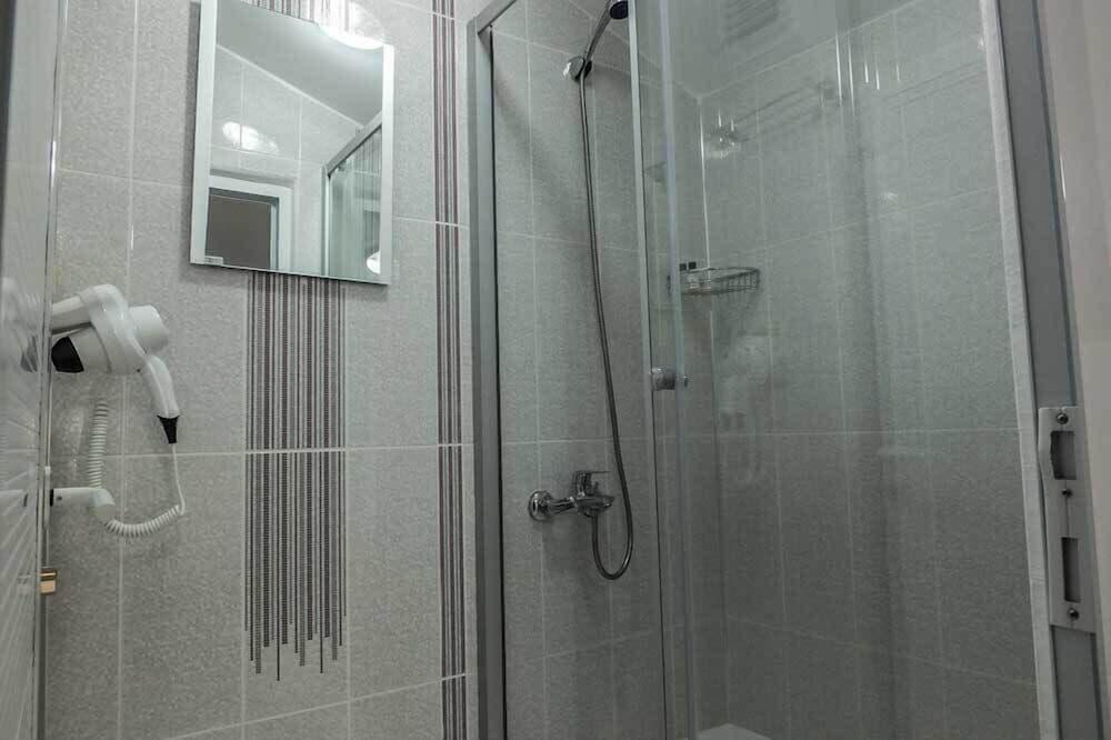 تْشاناكالي Udi Hotel المظهر الخارجي الصورة