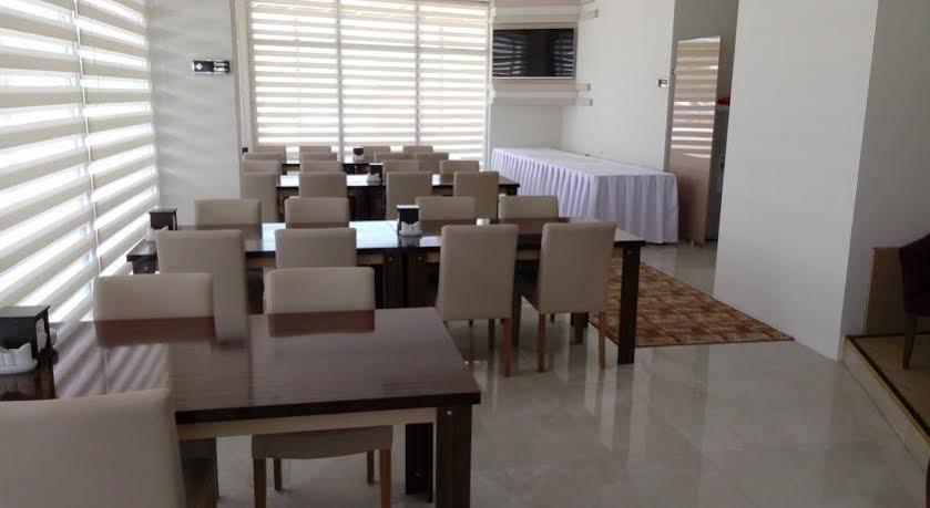 تْشاناكالي Udi Hotel المظهر الخارجي الصورة
